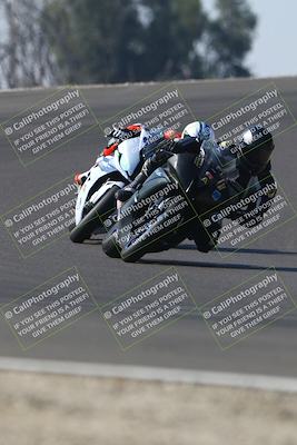 media/Nov-01-2025-TrackDaz (Sat) [[2b4d5192bc]]/B Group/1220pm (Turn 2 Outside)/